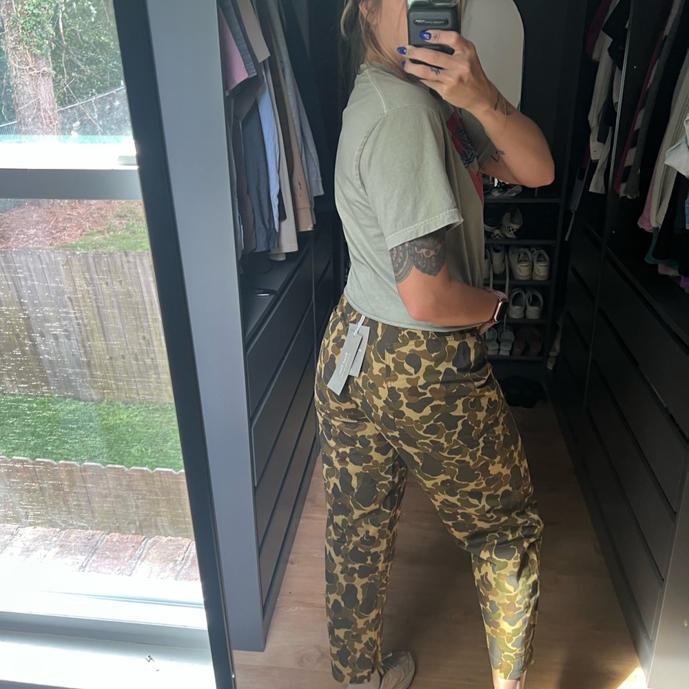 Everlane Women's Fatigue Barrel Camouflage Cargo Pants - Picture 4 of 7